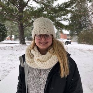 Meet your Posher, Hannah